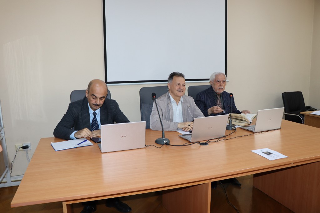 Tarix və Etnologiya İnstitutunda Məhəmməd Füzulinin 530 illi...