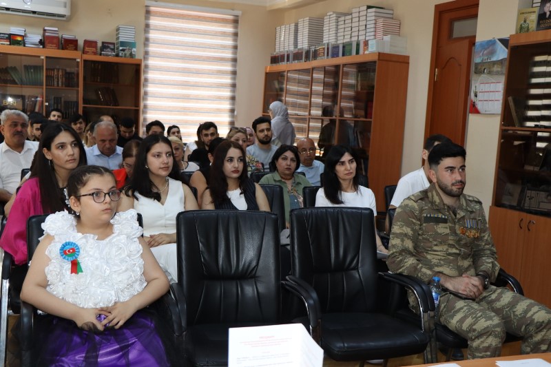 Tarix və Etnologiya İnstitutunda Ağalı kənd məktəbi ilə canl...