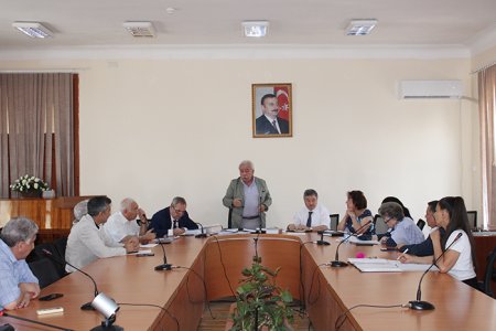Fəlsəfə və Sosiologiya İnstitutu hesabat verib