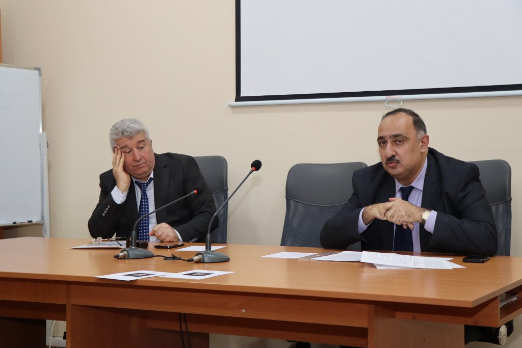 “20 Yanvar tariximizin qanlı və şanlı səhifəsi” adlı dəyirmi...