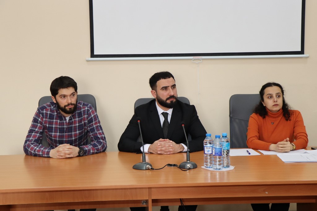 Tarix və Etnologiya İnstitutunun Gənc Alim və Mütəxəsislər Ş...