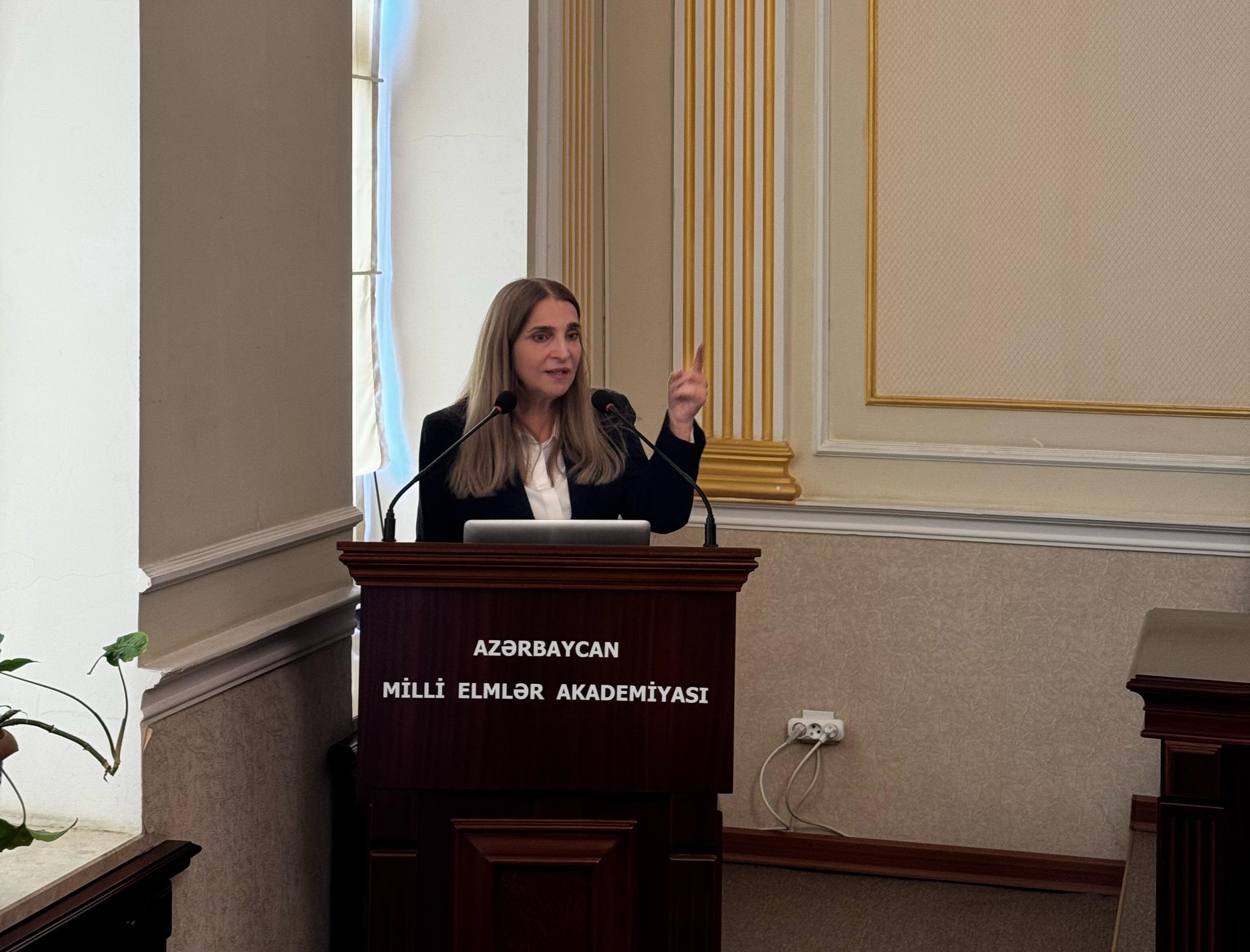 Arxeologiya və Antropologiya İnstitutunda gənc tədqiqatçılar üçün maarifləndirici seminar keçirilib