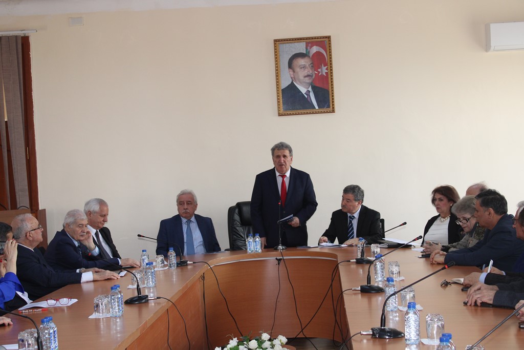 AMEA-da görkəmli türkoloq alim Cavad Heyətin anadan olmasının 100 illiyinə həsr edilmiş elmi konfrans keçirilib