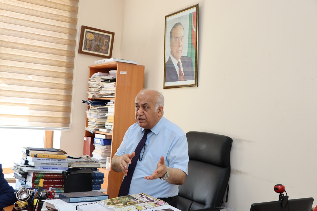 Tarix və Etnologiya İnstitutunda dəyirmi masa keçirilib