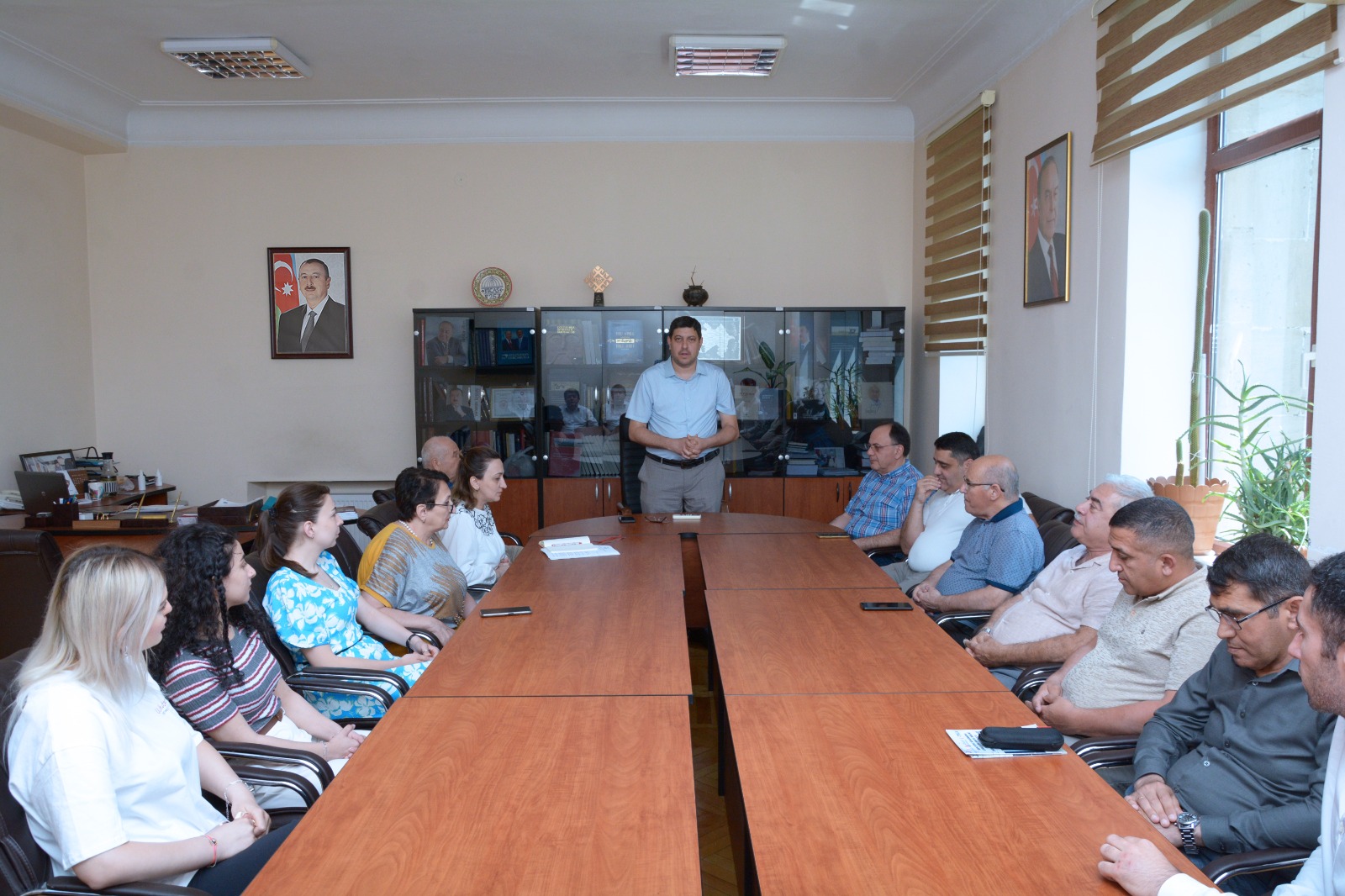 Arxeologiya və Antropologiya İnstitutunda 15 İyun - Milli Qu...