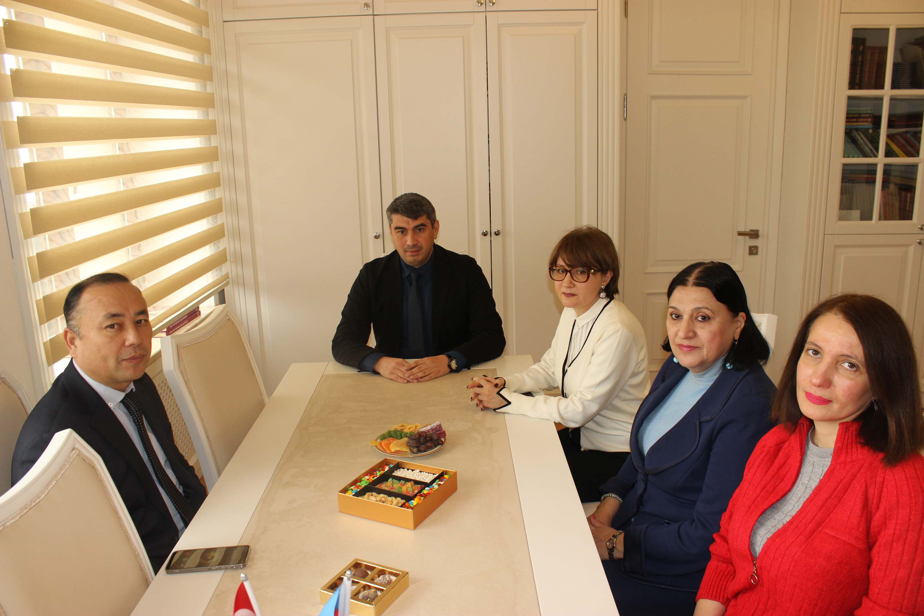 Şərqşünaslıq İnstitutunda Daşkənd İqtisadi və Pedaqoji Unive...