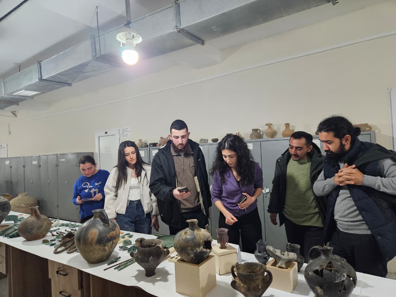 Arxeologiya və Antropologiya İnstitutunda “Açıq qapı” günü k...