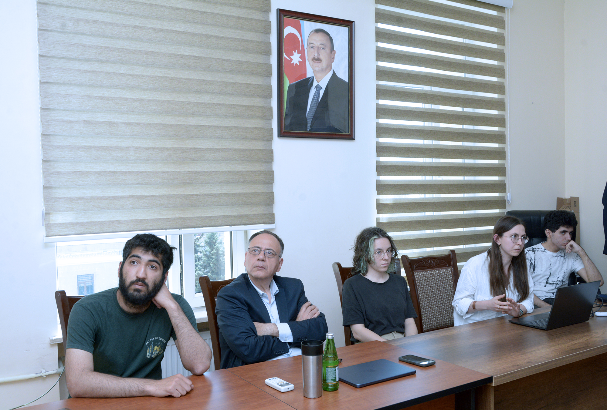 Polşalı alimlər elmi seminar keçiriblər